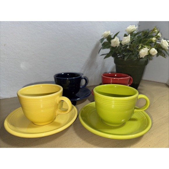 Homer Laughlin Fiesta Ware Set Of 4 Tea Cups & 4‎ Saucers Red Blue Green Yellow - Picture 1 of 5